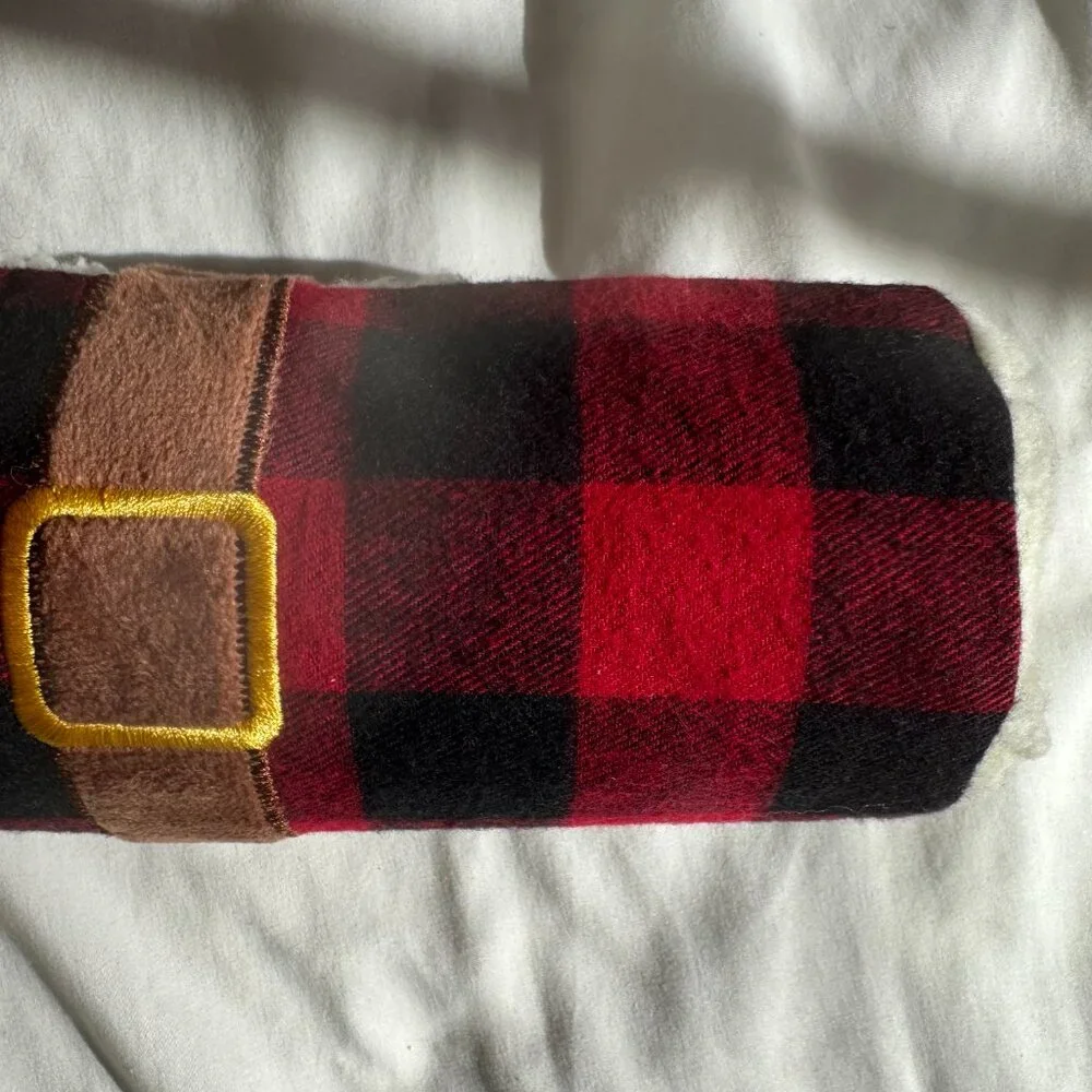 NWOT Bark Box Hygge Snuggler Blanket Squeak Toy, Red and Black Plaid, Large Dog